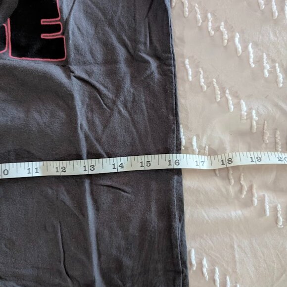 Bettie Page Tee Shirt - Picture 5 of 6